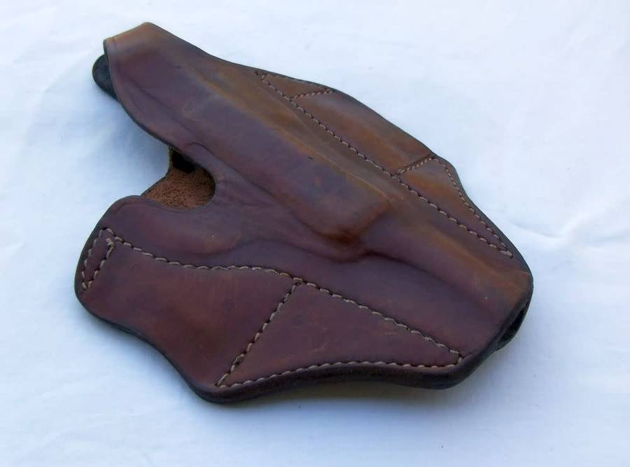 WOW !! AN AWESOME VINTAGE QUALITY GENUINE LEATHER WALTHER P38 PISTOL HOLSTER !!