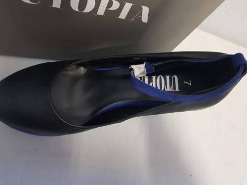 BRAND NEW!! UTOPIA WEDGES - SIZE 7 ONLY!!