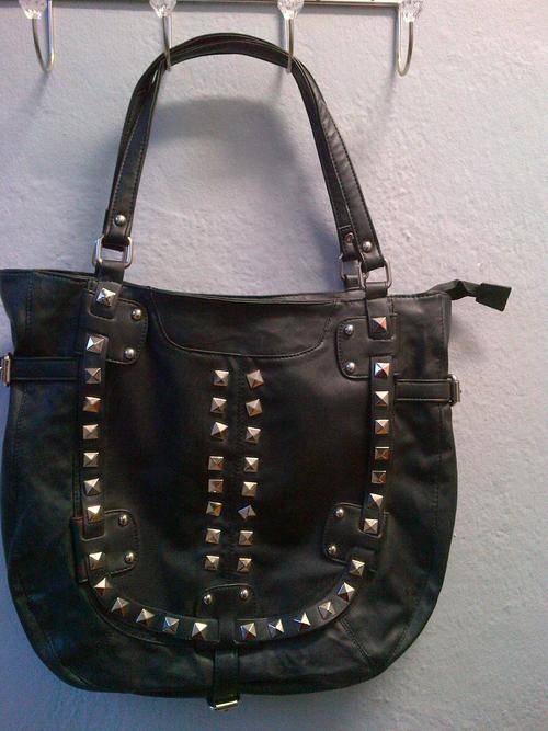 LATE ENTRY!!!!! DEMO CLEARANCE!!!!!! BRAND NEW STUNNING BLACK HANDBAG WITH STUD DETAIL!!!!!