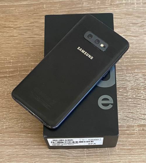 SAMSUNG GALAXY S10E 128GB - BLACK - EXCELLENT CONDITION - 3 MONTHS WARRANTY