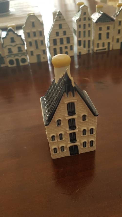 KLM Blue Delft Bols House (No 70)