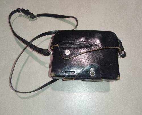 Minolta Hi-Matic 9 - Antique Camera *Untested*