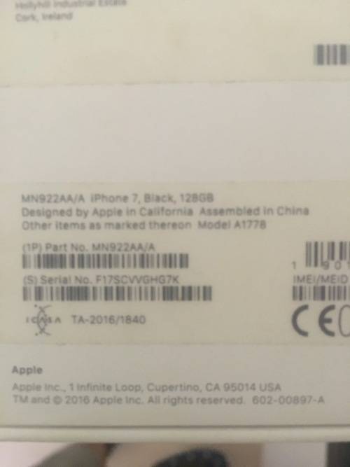 Apple iPhone 7 (128GB) *Broken Screen*