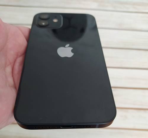 Apple iPhone 12 64GB Black