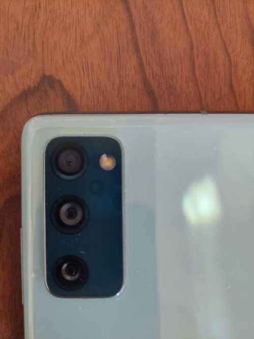 Samsung S20FE 128GB Bundle