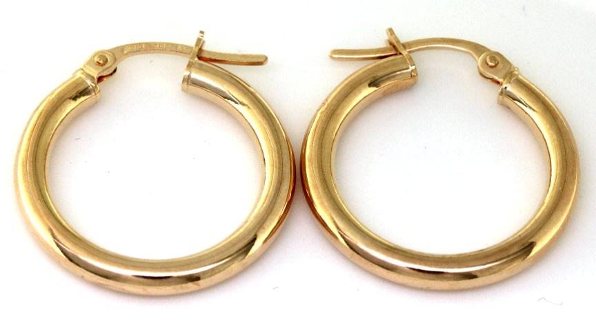 9k / 9ct gold hoop EARRINGS: 21x2.5mm. Limited!