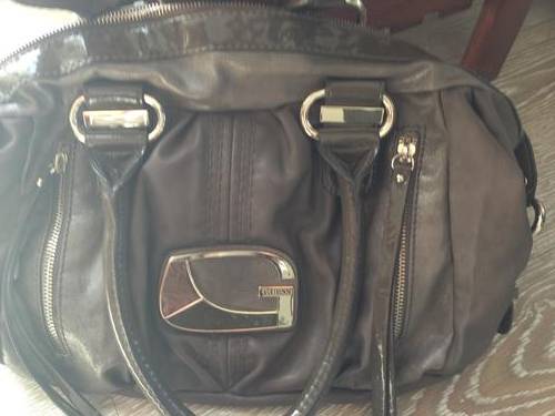 GENUINE GUESS handbag