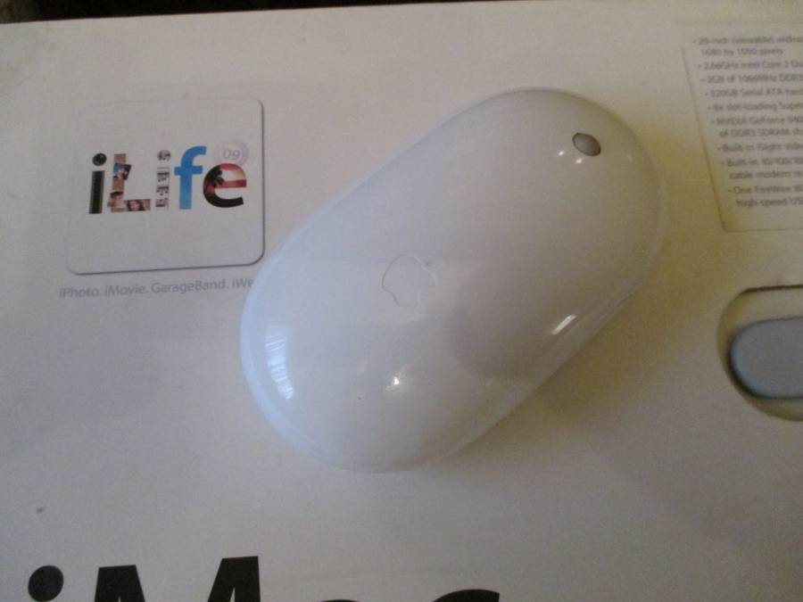 Apple iMac(9.1)  2.66ghz with Apple Keyboard and Bluetooth Apple Mouse. "Bargain Priced to Sell"