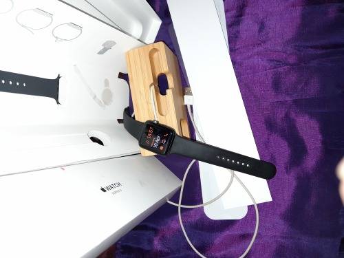 Apple Watch Series 3 | Like New |  Boxed | with Dock/Stand for Apple Watch and iPhone
