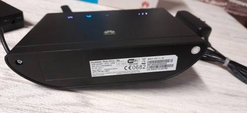 Huawei LTE Router CPE - B315s with 2 - 3  Hour Battery Backup during power cuts in working condition