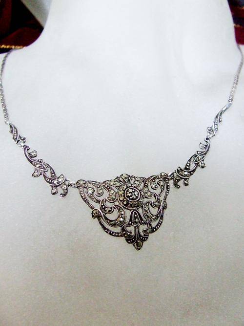 Vintage Necklace - Genuine Sterling Silver - EXQUISITE Design!