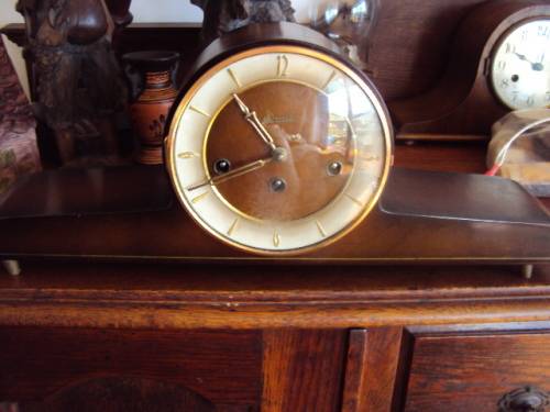 HERMELE MANTLE CLOCK WITH WESTMINSTER CHIMES