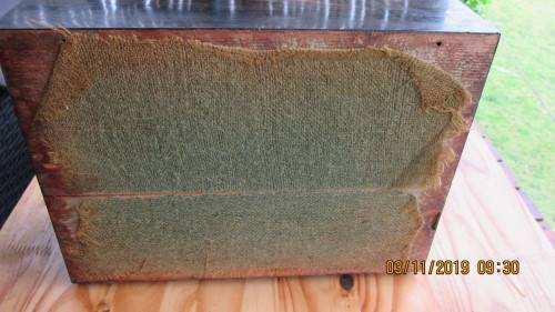 BEAUTIFULLY DETAILED OLD WOODEN JEWELERY CHEST!!!!!... PLEASE LOOK!!