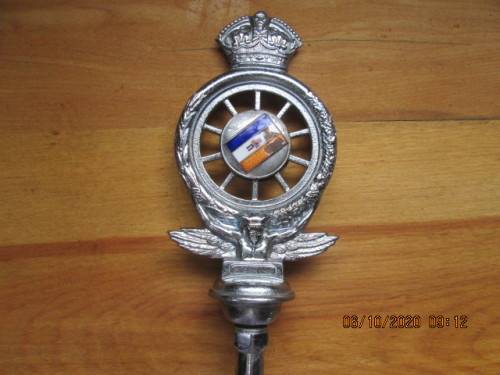 Great find...Vintage South Africa RAC Royal Automobile Club Badge #8644... Great condition