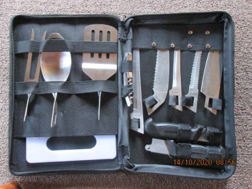 "ULTRA EDGE" TOP QUALITY MULTI KNIFE/UTILITY SET....CAMPERS DELIGHT..PLEASE SEE