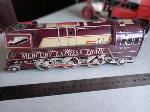 LARGE VINTAGE TIN PLATE TRAIN FOR DISPLAY