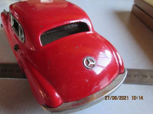 NICE!!! VERY COLLECTIBLE VINTAGE MODEL TIN PLATE MERCEDES BENZ.....WEST GERMANY