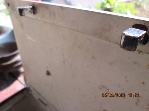 VINTAGE STRONGBOX SOLID