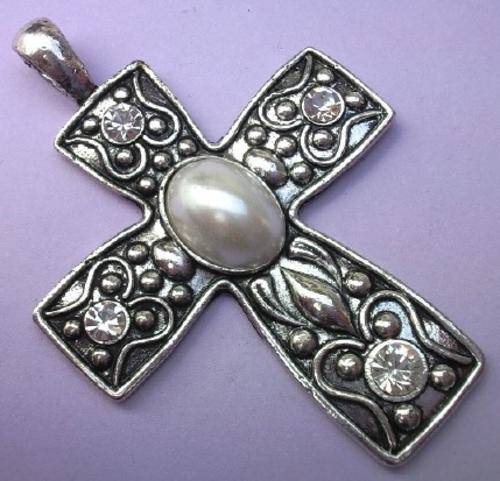 Cross Pendant with PEARL centre