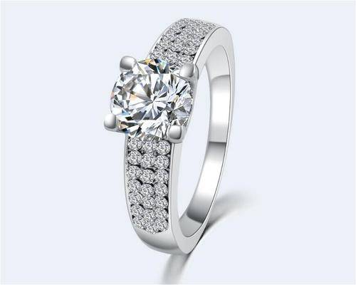 Stunning Platinum Plated full crystal zircon Ring - Size 7
