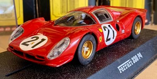 SCALEXTRIC FERRARI 330 P4