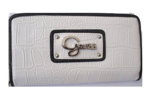 GUESS WALLET - COMES IN A BOX SO ITS IDEAL FOR GIFTS - 19cm X 9.5cm