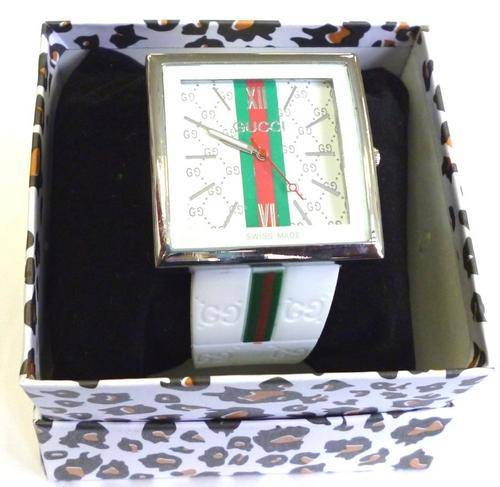GUCCI WATCH IN A GIFT BOX