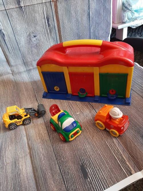 Toy Car Garage