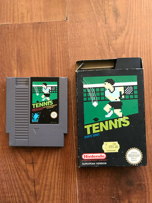 COLLECTORS DREAM! Nintendo - NES Console in Orignial Box with 3 Games In Original boxes