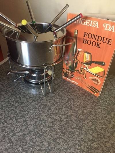 Vintage complete Fondue set with Vintage Fondue book
