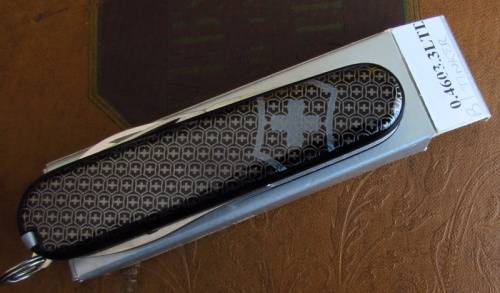 NIB Victorinox Tinker Black LTD EDITION