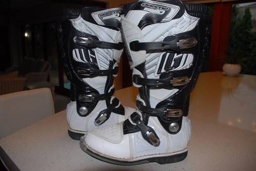 GAERNE SG10 White/Black/Kevlar offroad boots