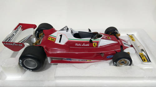 **EXTREMELY RARE & AS NEW** 1/18 Hot Wheels Elite F1 Ferrari 312 T2 - Niki Lauda #1 - Monaco GP 1976