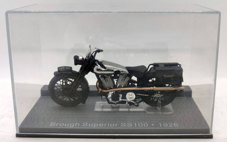 **Rare/Pre-loved** 1/24 IXO/Edicola Motorcycle - Brough Superior SS100 1926 - Black