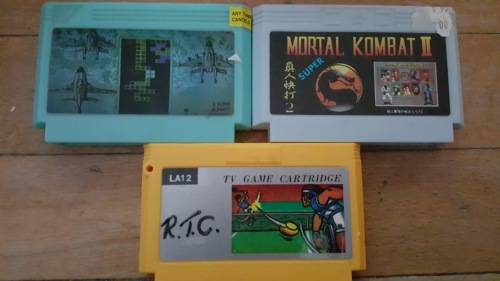 NINTENDO FAMICLONE 8-BIT GOLDEN CHINA 3 GAME BUNDLE