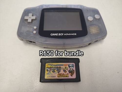Nintendo Gameboy Advance console and 62 in 1 cartridge
