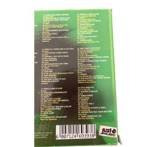 94.7 HITS IN A ROW - MUSIC CD - VOLUME 4 - 3 CDS - COMPACT DISC - THE ULTIMATE SUMMER PARTY ALBUM