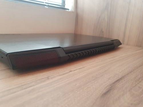Lenovo Ideapad Y700 I7 Gaming Laptop