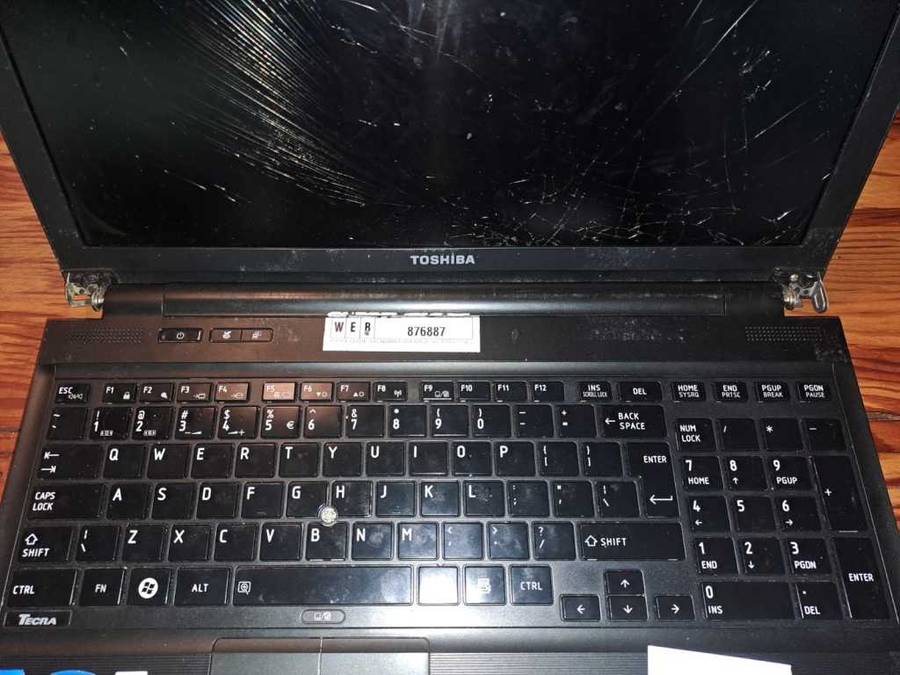 4 x Toshiba i7`s