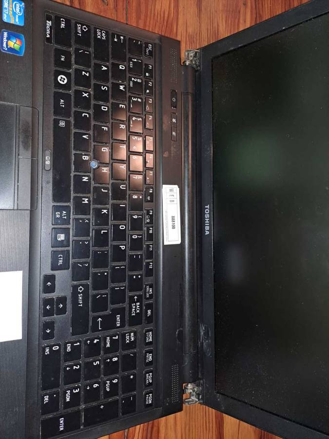 4 x Toshiba i7`s