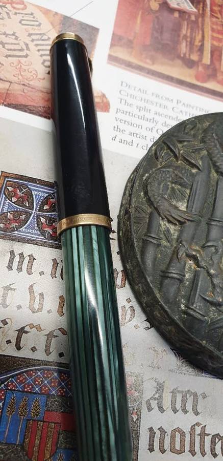 VINTAGE PELIKAN 400 FOUNTAIN PEN. 14CT GOLD NIB