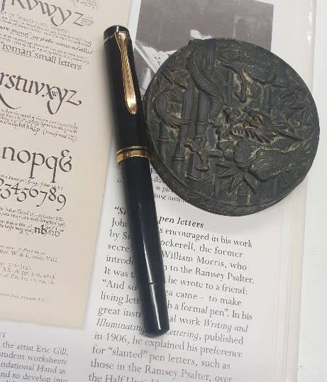 VINTAGE PELIKAN M150 FOUNTAIN PEN. W GERMANY