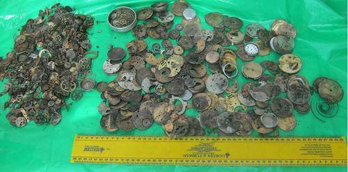 WATCHMAKERS DREAM. LARGE SELECTION OF VINTAGE TO ANTIQUE WATCH SPARES