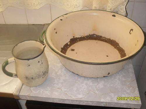 VERY OLD ENAMEL MATCHING PAIR. BASIN AND JUG