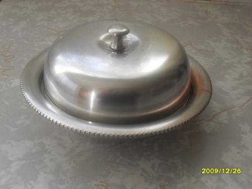 STUNNING PLATED BUTTERDISH WITH GLASS INNER
