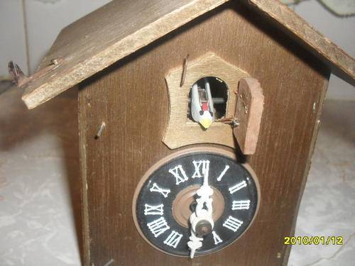 CUCKOO CLOCK. PLEASE READ