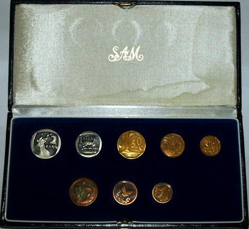 #  1990 - PROOF SET IN BLUE S. A. MINT BOX   #