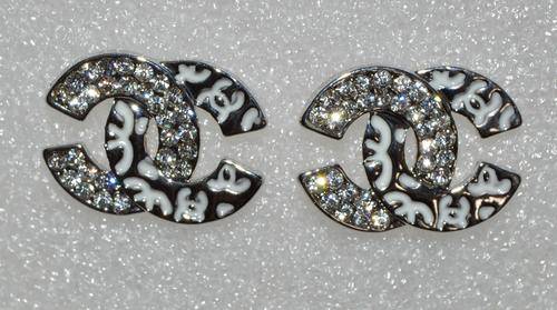 Exquisite Chanel Earrings - Box NOT included