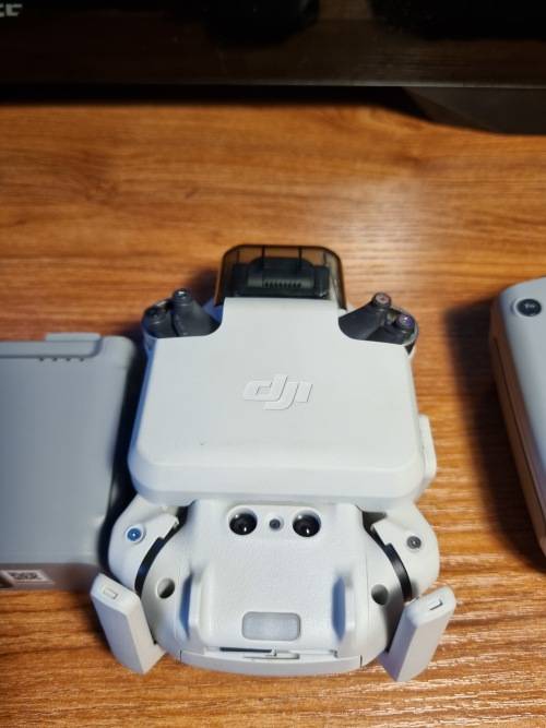 DJI MAVIC MINI 2 FLYMORE COMBO! EXCELLENT CONDITION GREAT PRICE!
