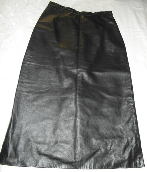 Genuine Leather High Waisted Black Pencil Skirt (Size: 32 / 8 / S )